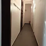 Tolstov - With 2 , 3 And 6 - 15 Min To Messe Dus And Old Town Dus Apartamento Düsseldorf