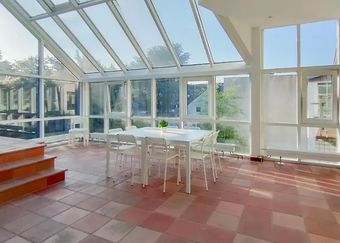 Appartement Tolstov - With 2 , 3 And 6 - 15 Min To Messe Dus And Old Town Dus *