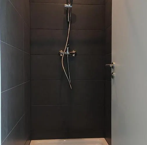 Lejlighed Tolstov - With 2 , 3 And 6 - 15 Min To Messe Dus And Old Town Dus