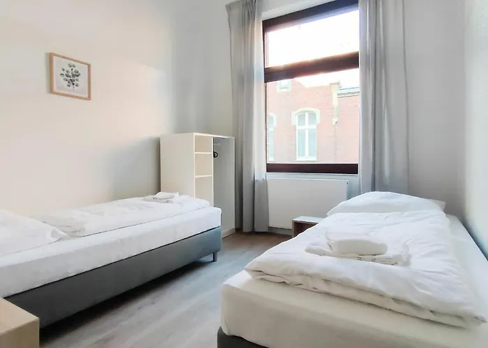 Апартаменты Tolstov - With 2 , 3 And 6 - 15 Min To Messe Dus And Old Town Dus Дюссельдорф